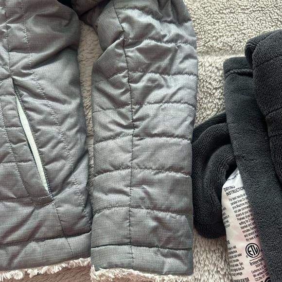 Reversible Northface girls coat size 10/12 - Picture 6 of 6